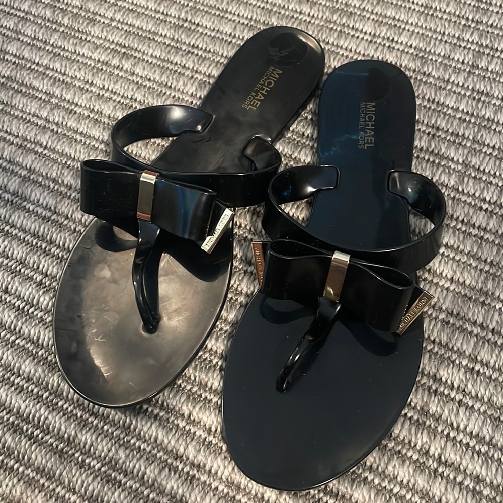 Michael Kors Flats (Size 9)